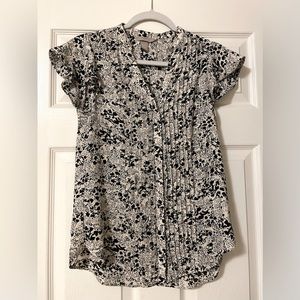 H&M short sleeve blouse